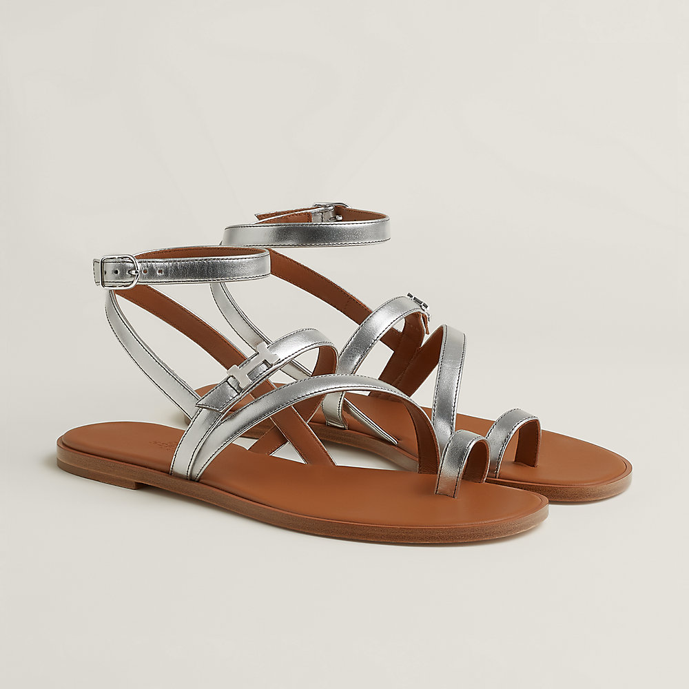 新色！ *HERMES* Harmonie Hロゴ付 ストラップサンダル シルバー Harmonie sandal | Hermès USA